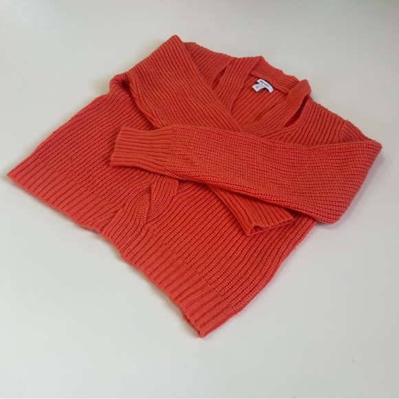 Nine West Salmon Colored Sweater with Cut Out Details size S - Picture 5 of 13